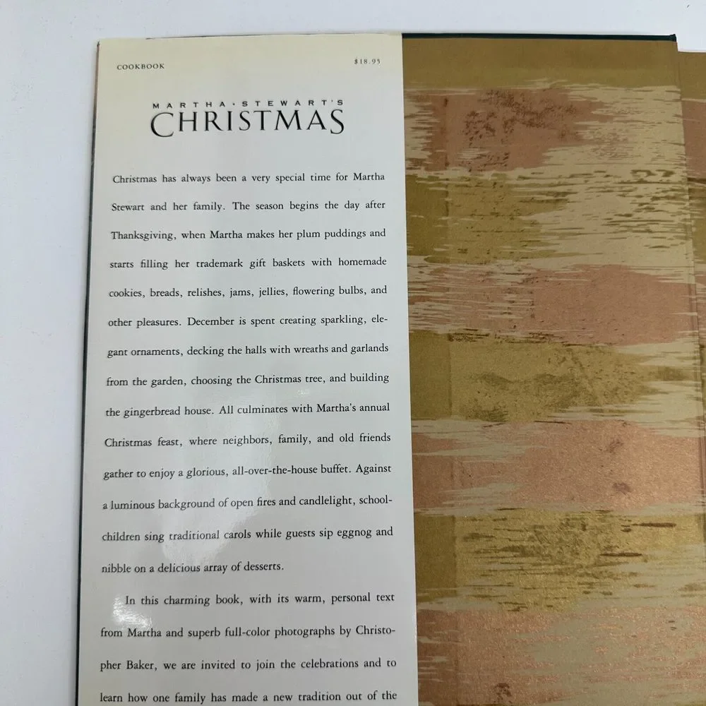 Martha Stewart's Christmas‎ Entertaining Decorating And Giving Hardcover Book
